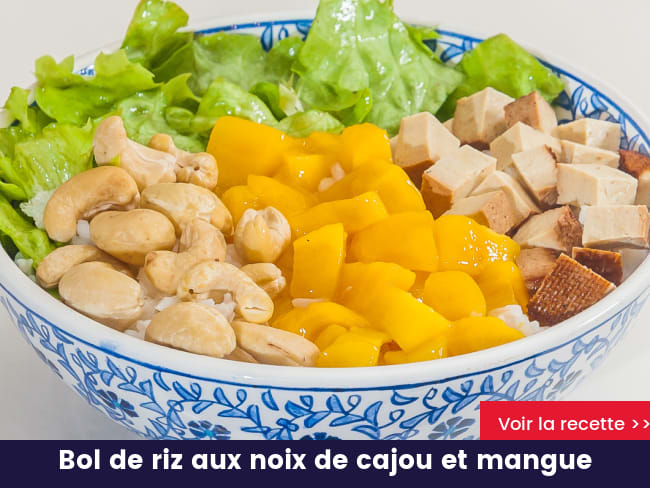 Bol de riz aux noix de cajou et mangue